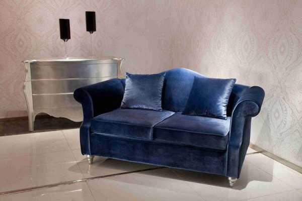 欧式蓝色沙发（欧式蓝色沙发图片）-图1